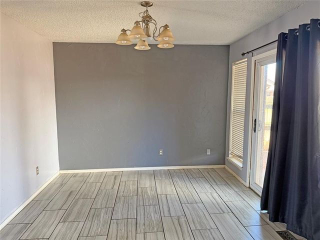 1425 NE 25th Street, Moore, OK 73160