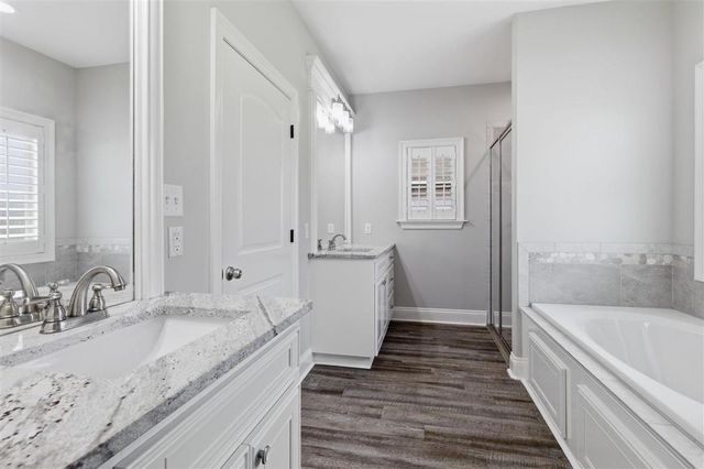 1255 Ravenhurst Drive, Lake Charles, LA 70611