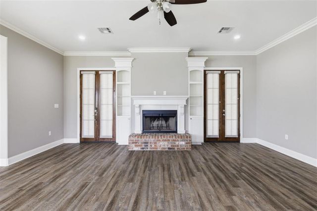 1255 Ravenhurst Drive, Lake Charles, LA 70611