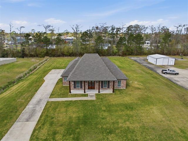 1255 Ravenhurst Drive, Lake Charles, LA 70611