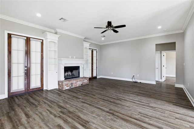 1255 Ravenhurst Drive, Lake Charles, LA 70611