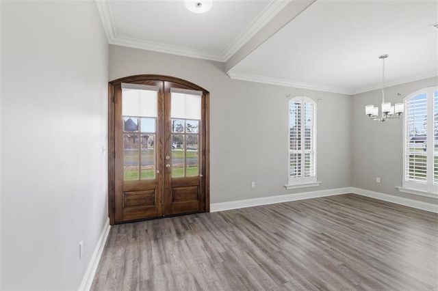 1255 Ravenhurst Drive, Lake Charles, LA 70611