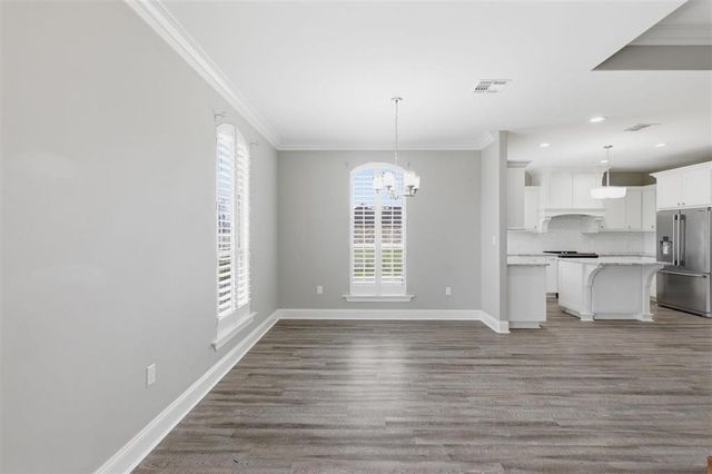 1255 Ravenhurst Drive, Lake Charles, LA 70611