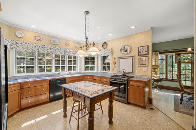 3 Rebekahs Way, Hollis, NH 03049