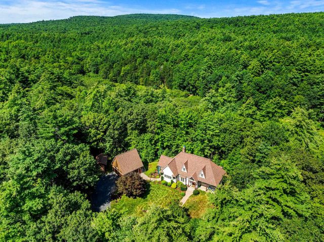3 Rebekahs Way, Hollis, NH 03049