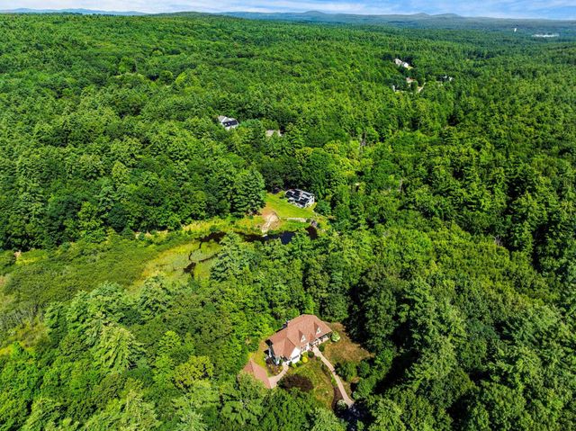3 Rebekahs Way, Hollis, NH 03049