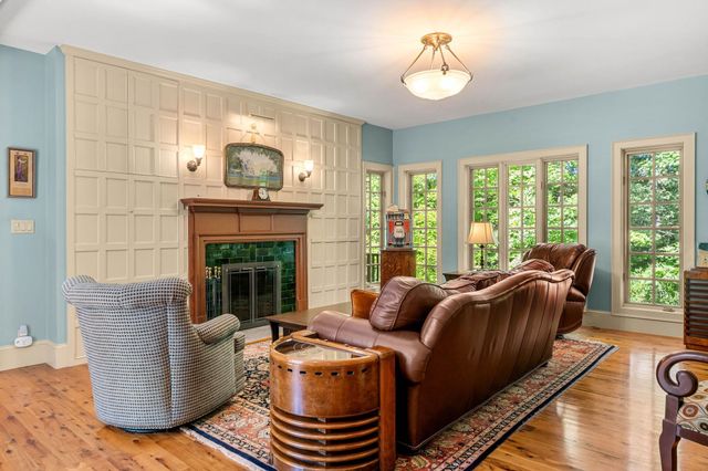 3 Rebekahs Way, Hollis, NH 03049