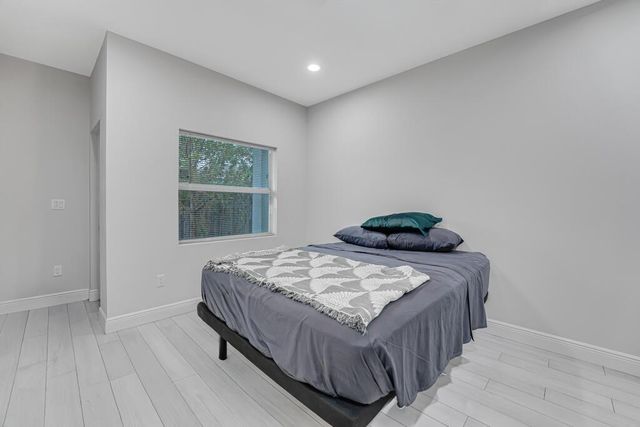 2618 Saginaw Avenue, West Palm Beach, FL 33409