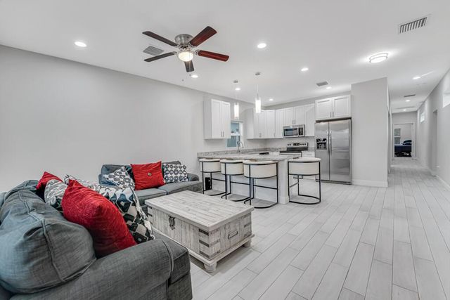 2618 Saginaw Avenue, West Palm Beach, FL 33409