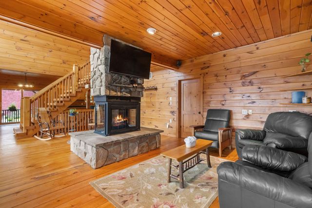 455 Carrie Avenue, Pembroke, NH 03275