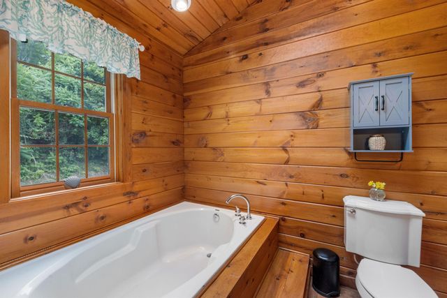 455 Carrie Avenue, Pembroke, NH 03275