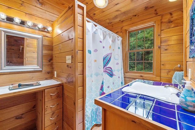 455 Carrie Avenue, Pembroke, NH 03275