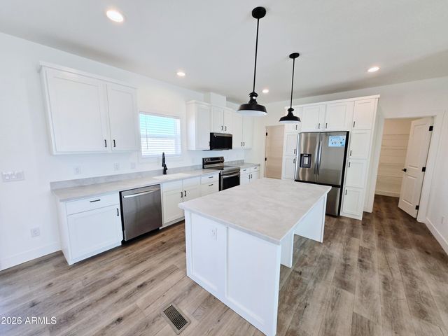 33016 W Cambridge Avenue, Tonopah, AZ 85354