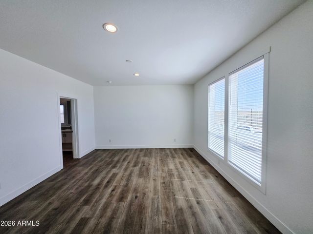 33016 W Cambridge Avenue, Tonopah, AZ 85354