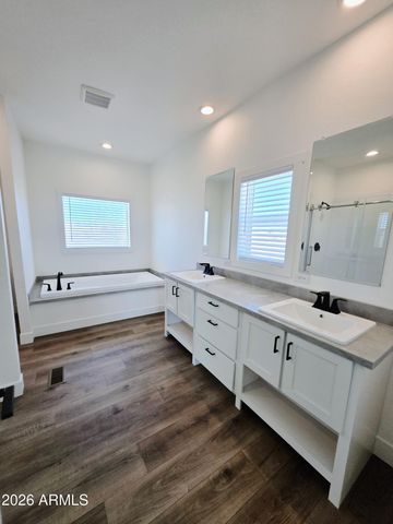 33016 W Cambridge Avenue, Tonopah, AZ 85354