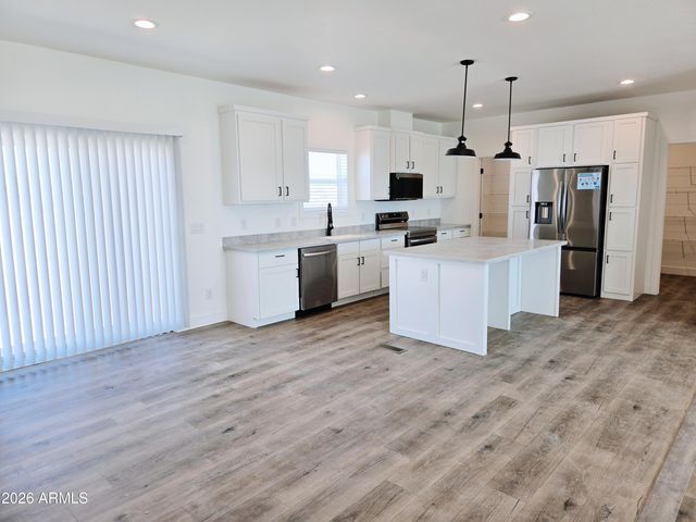 33016 W Cambridge Avenue, Tonopah, AZ 85354