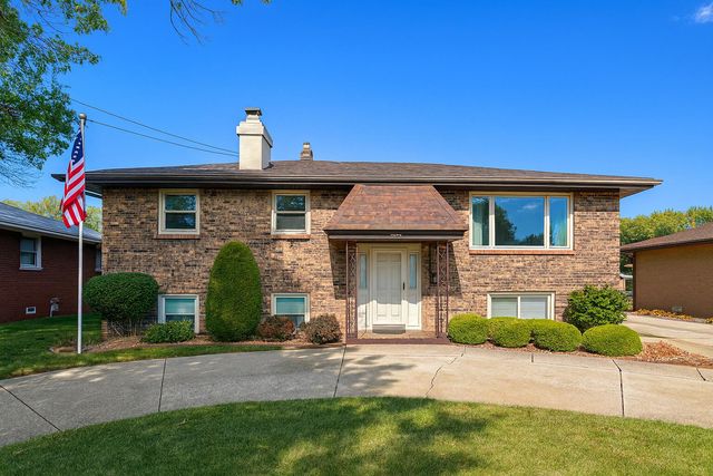 3631 Manor Drive, Highland, IN 46322