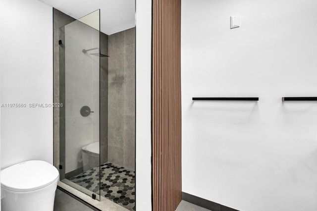 19801 NE 23rd Ave, Miami, FL 33180