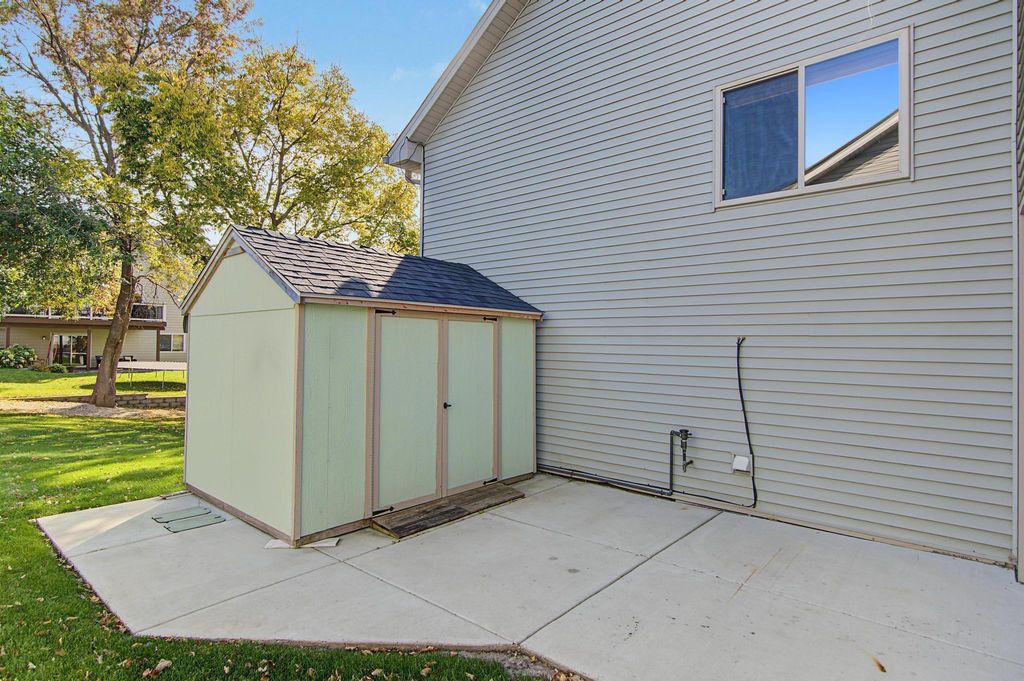 940 Firethorne Trail, Jordan, MN 55352 — photo 5