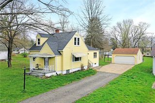 4890 Myrtle Avenue NW, Warren, OH 44483