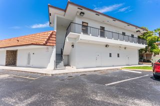 201 N University Dr 17B, Plantation, FL 33324