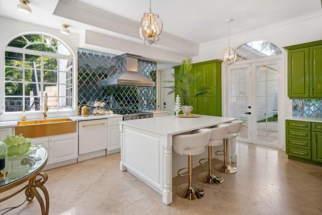 1224 Almeria Ave, Coral Gables, FL 33134