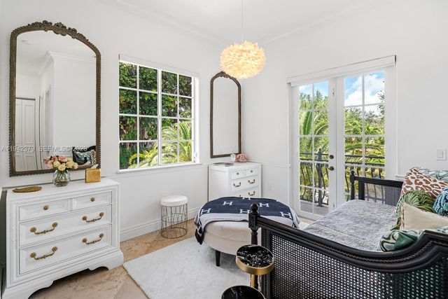 1224 Almeria Ave, Coral Gables, FL 33134