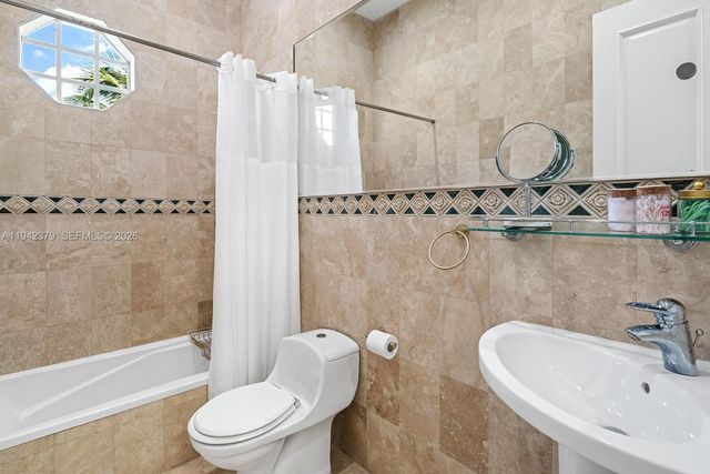 1224 Almeria Ave, Coral Gables, FL 33134