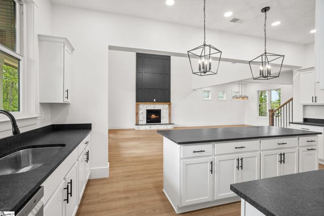 1944 Pleasant Hill Road, Greer, SC 29651