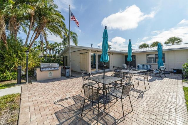 5830 MIDNIGHT PASS ROAD 107, Sarasota, FL 34242