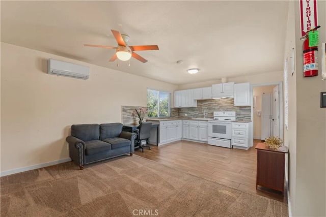 1733 Raymar Street, Santa Ana, CA 92703
