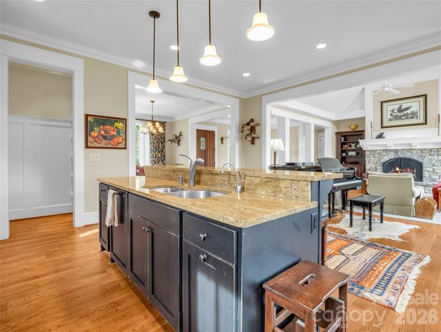 565 Chestertown Drive, Mill Spring, NC 28756