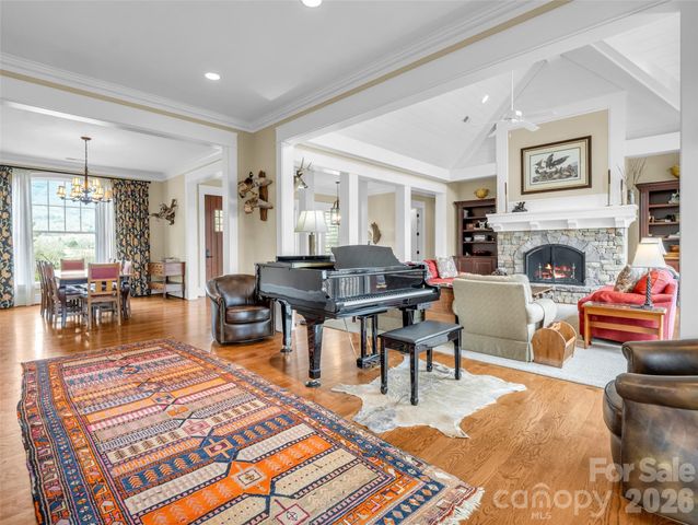 565 Chestertown Drive, Mill Spring, NC 28756