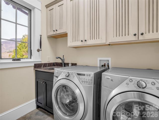 565 Chestertown Drive, Mill Spring, NC 28756