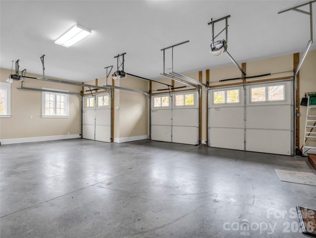 565 Chestertown Drive, Mill Spring, NC 28756
