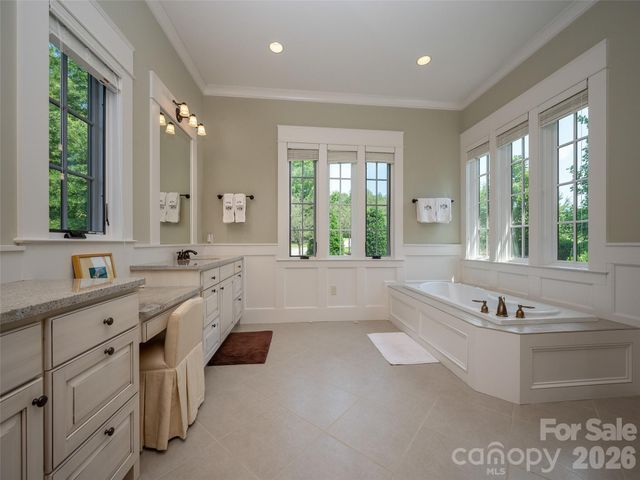 565 Chestertown Drive, Mill Spring, NC 28756