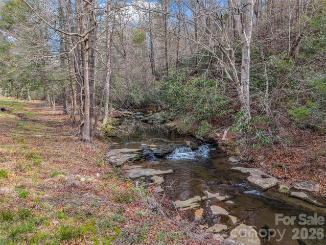 565 Chestertown Drive, Mill Spring, NC 28756
