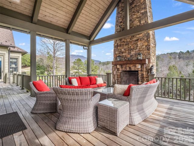 565 Chestertown Drive, Mill Spring, NC 28756