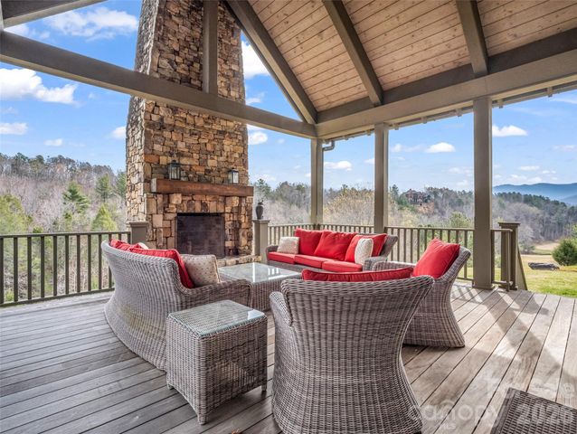 565 Chestertown Drive, Mill Spring, NC 28756