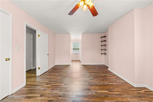 2150 Storm Canyon Road, Winston-salem, NC 27106