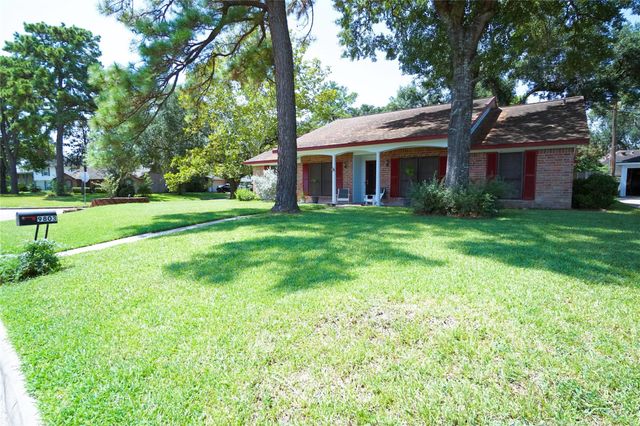 9803 Rocktree Drive, Houston, TX 77040