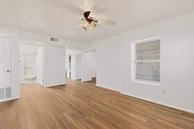 2132 Gun Club Road SW, Albuquerque, NM 87104