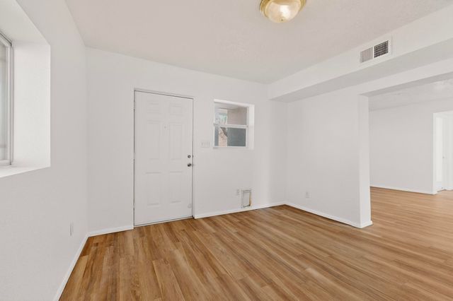 2132 Gun Club Road SW, Albuquerque, NM 87104