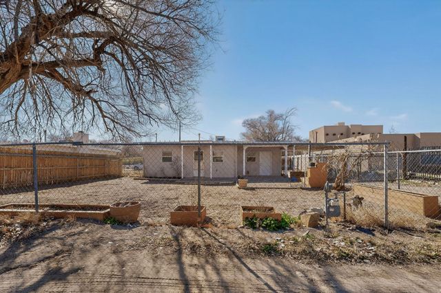 2132 Gun Club Road SW, Albuquerque, NM 87104