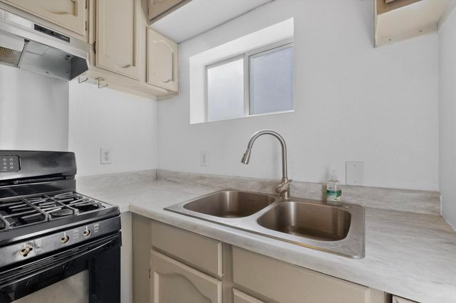 2132 Gun Club Road SW, Albuquerque, NM 87104