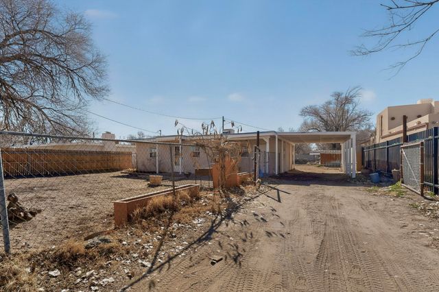 2132 Gun Club Road SW, Albuquerque, NM 87104