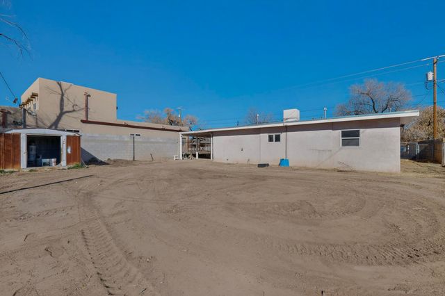 2132 Gun Club Road SW, Albuquerque, NM 87104
