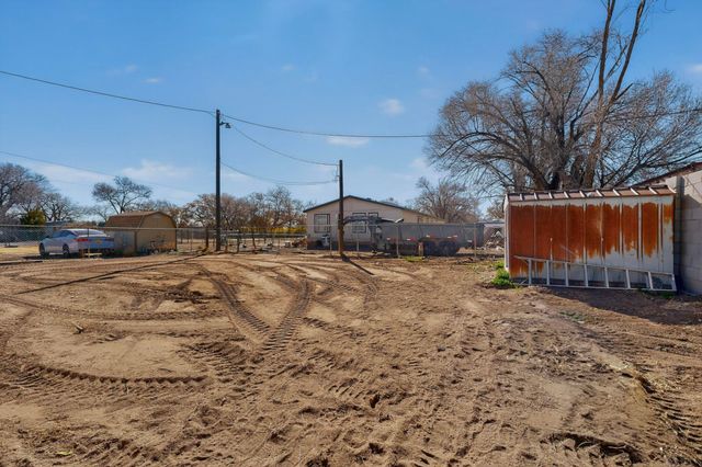 2132 Gun Club Road SW, Albuquerque, NM 87104