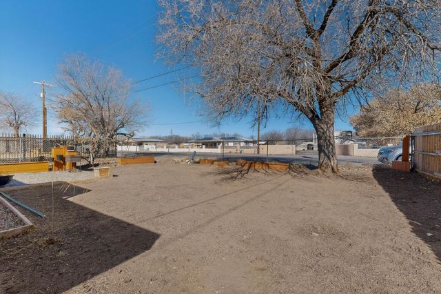 2132 Gun Club Road SW, Albuquerque, NM 87104