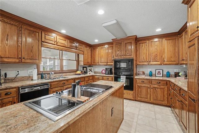 1463 Tributary Court NW, Kennesaw, GA 30144